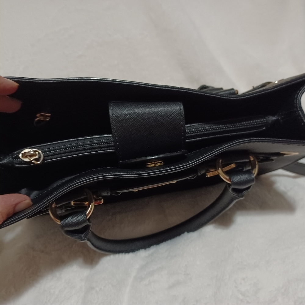 *Michael Kors Hamilton bag - Picture 7 of 14